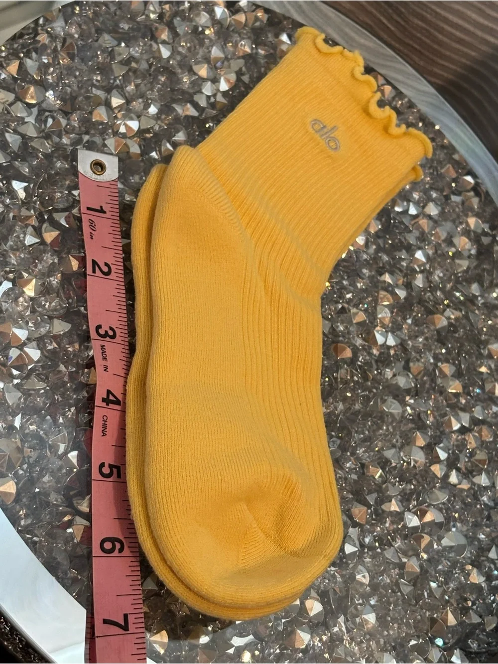 Alo Yoga Yellow Ruffle Crew Socks Logo Embroidered Cute Feminine